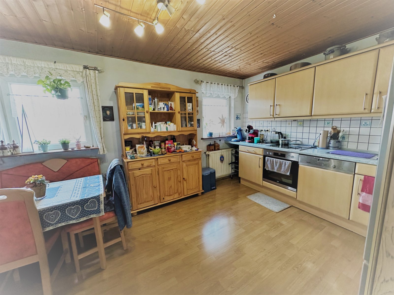 Charmantes Einfamilienhaus mit großer Dachterrasse in Blieskastel-Lautzkirchen sucht neue Eigentümer