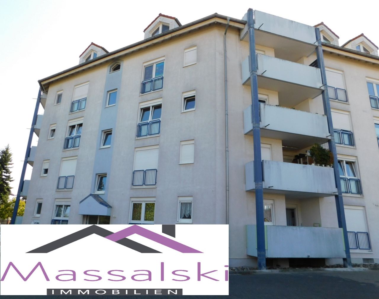 Eisenberg: *** VERKAUFT !!! Modern geschnittene 2 ZKB Wohnung mit Balkon und zwei eigenen Stellplätzen in zentraler Lage von Eisenberg*** Eisenberg: *** VERKAUFT !!! Modern geschnittene 2 ZKB Wohnung mit Balkon und zwei eigenen Stellplätzen in zentraler Lage von Eisenberg***