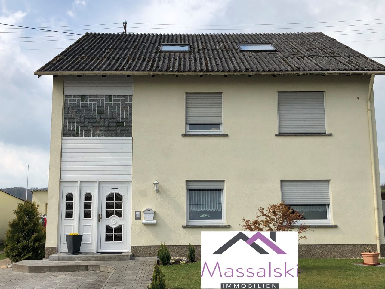 Blieskastel: *** VERKAUFT *** Gemütliche und gepflegte 3-ZKB Dachwohnung in ruhiger Lage von Blieskastel-Blickweiler *** Blieskastel: *** VERKAUFT *** Gemütliche und gepflegte 3-ZKB Dachwohnung in ruhiger Lage von Blieskastel-Blickweiler ***