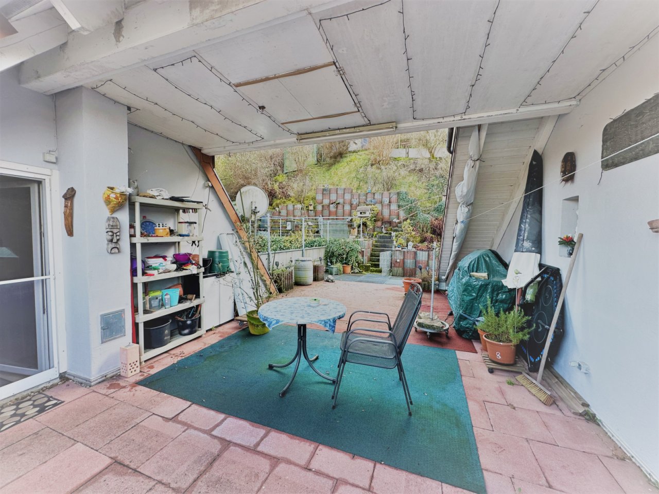 Dachterrasse mit Blick zum Garten Dachterrasse mit Blick zum Garten